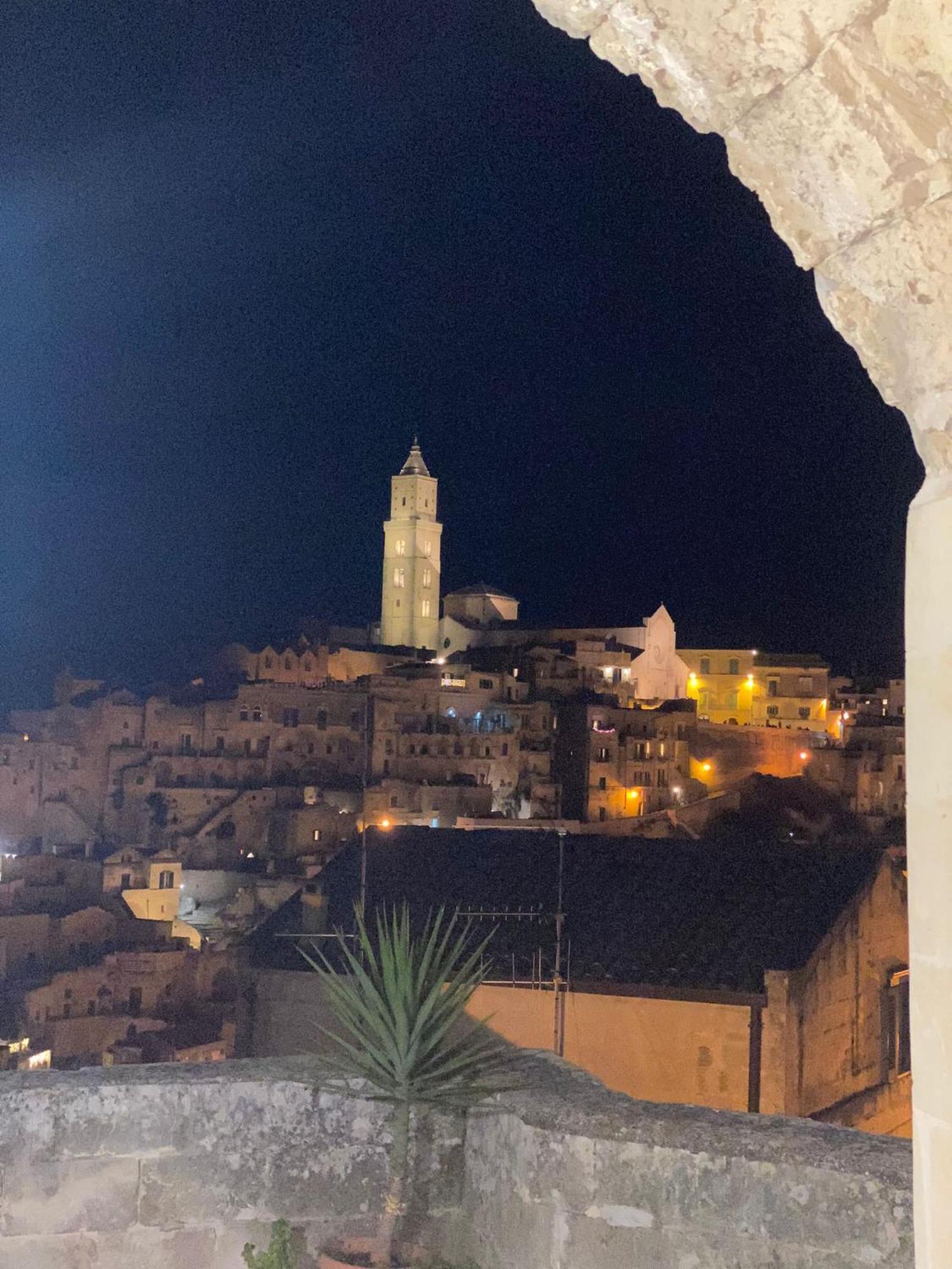 Lovely & Chic Rooms Nei Sassi Matera Exterior foto